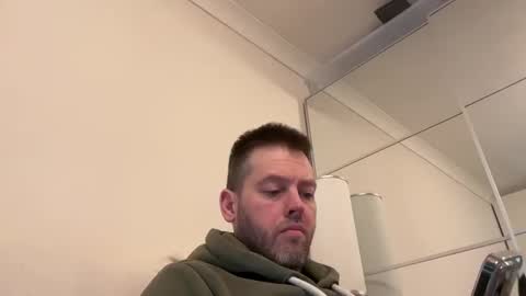 Snapshot of interestedhun chatting on 01/25/25, 11:13 InterestedHun online show from 01/25/25, 11:13