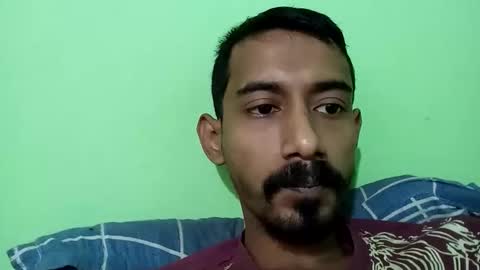 interne8famous online show from 12/18/24, 07:58