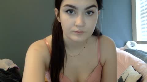 Snapshot of internetangels chatting on 12/11/24, 08:18 Angel online show from 12/11/24, 08:18