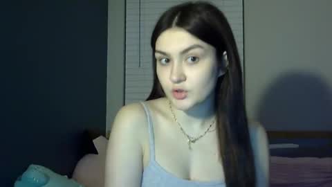 Snapshot of internetangels chatting on 03/12/25, 03:13 Angel online show from 03/12/25, 03:13