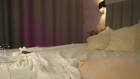 Snapshot of inthelabyrinthsofmysoul chatting on 04/11/26, 07:45 Ellie online show from 04/11/26, 07:45