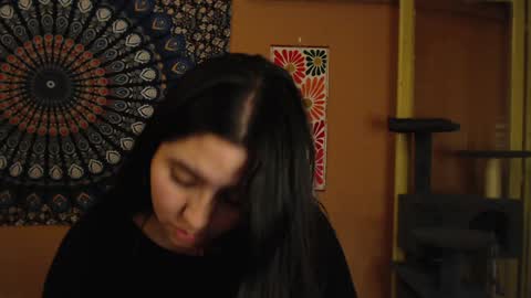 Snapshot of intimatetales chatting on 12/05/24, 02:31 Africa online show from 12/05/24, 02:31