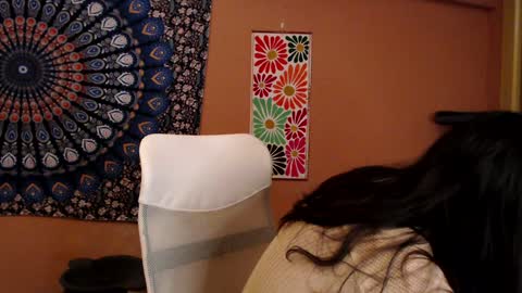 Snapshot of intimatetales chatting on 01/15/25, 05:47 Africa online show from 01/15/25, 05:47