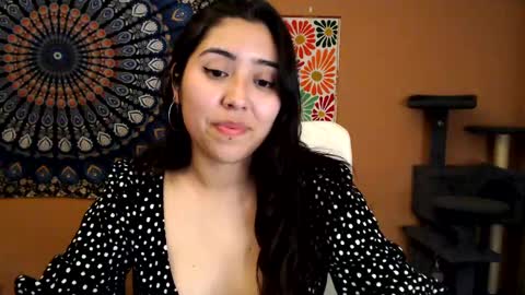 Snapshot of intimatetales chatting on 02/17/25, 08:58 Africa online show from 02/17/25, 08:58