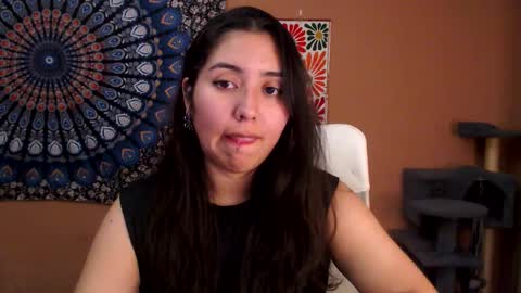 Snapshot of intimatetales chatting on 09/24/25, 07:39 Africa online show from 09/24/25, 07:39