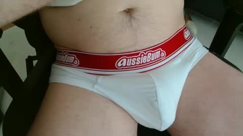 Snapshot of intoyourdad chatting on 11/18/25, 05:01 intoyourdad online show from 11/18/25, 05:01