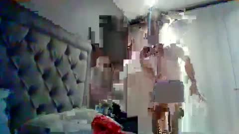 Snapshot of introducingthebrilliance chatting on 10/09/25, 03:04 WillyTripleXxx online show from 10/09/25, 03:04