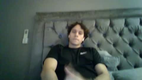 Snapshot of introducingthebrilliance chatting on 02/22/26, 07:29 WillyTripleXxx online show from 02/22/26, 07:29