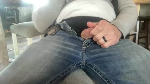 Snapshot of iowafarmcock chatting on 02/16/25, 04:21 iowafarmcock online show from 02/16/25, 04:21