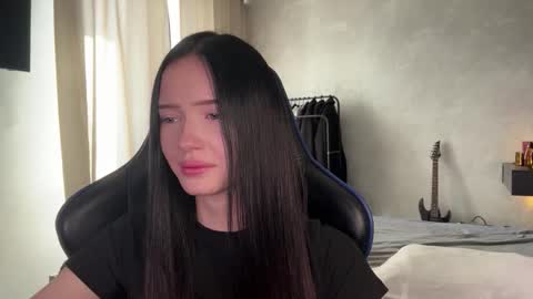 Snapshot of iraidaheredia chatting on 03/16/26, 04:18 Morana online show from 03/16/26, 04:18