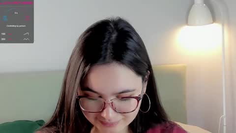 Snapshot of iralascola chatting on 10/26/25, 01:22 Mia online show from 10/26/25, 01:22