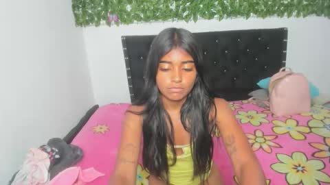 Snapshot of irene_hot10 chatting on 10/15/25, 02:17 irene_hot10 online show from 10/15/25, 02:17