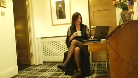 Irena Adler online show from 02/07/26, 11:30