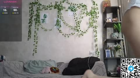 Snapshot of ireneclark chatting on 04/08/26, 02:33 Grace online show from 04/08/26, 02:33