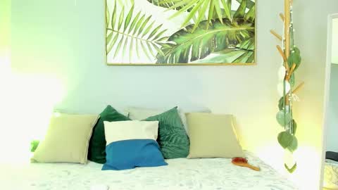 Iris Rosse online show from 10/14/25, 04:30