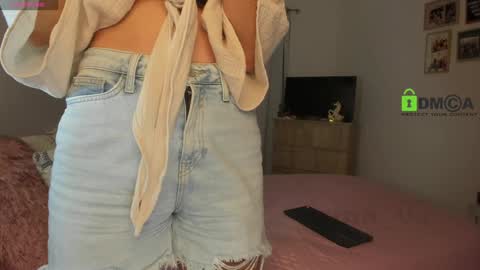 Snapshot of irina_05 chatting on 12/23/24, 12:14 IRINA online show from 12/23/24, 12:14