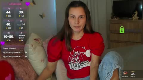 Snapshot of irina_05 chatting on 12/23/24, 10:23 IRINA online show from 12/23/24, 10:23