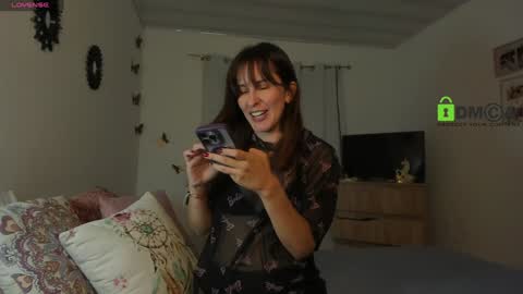 Snapshot of irina_05 chatting on 01/04/25, 11:27 IRINA online show from 01/04/25, 11:27