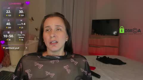 Snapshot of irina_05 chatting on 03/11/25, 01:37 IRINA online show from 03/11/25, 01:37