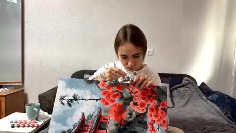 Evie online show from 09/30/25, 09:03