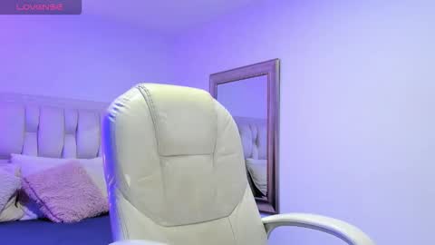 iris8_ online show from 10/07/25, 12:35