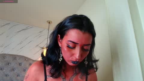 iris_77 online show from 10/10/25, 06:29