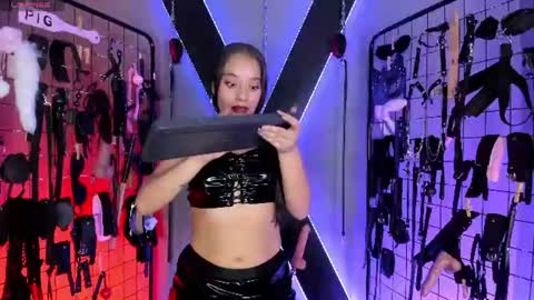 Snapshot of iris_cinthia_bdsm chatting on 07/05/26, 04:19 iris_cinthia_bdsm online show from 07/05/26, 04:19