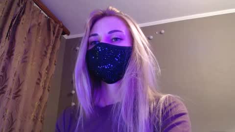 Lily online show from 09/12/25, 05:02