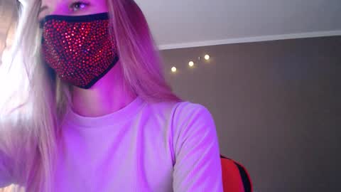 Lily online show from 10/15/25, 11:54