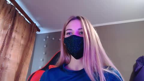 Lily online show from 10/25/25, 02:13