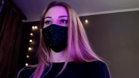 Lily online show from 01/09/26, 03:48