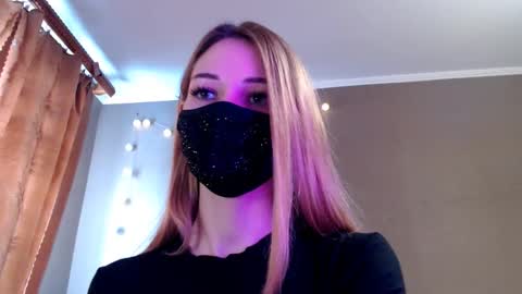 Lily online show from 02/03/26, 01:27