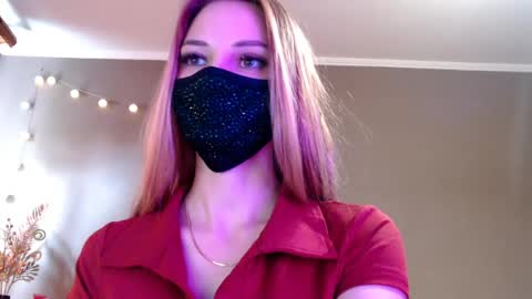Snapshot of iris_lave chatting on 04/29/26, 02:32 Lily online show from 04/29/26, 02:32