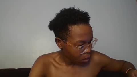 iris_love_2 online show from 01/30/25, 11:55