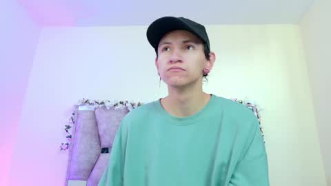 Iris online show from 03/14/26, 05:18