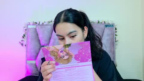 Snapshot of iris_mandarinne chatting on 04/19/26, 05:23 Iris online show from 04/19/26, 05:23