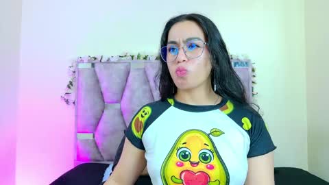 Snapshot of iris_mandarinne chatting on 04/21/26, 05:39 Iris online show from 04/21/26, 05:39