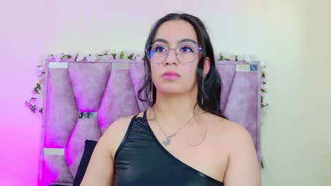 Snapshot of iris_mandarinne chatting on 04/22/26, 06:09 Iris online show from 04/22/26, 06:09