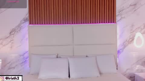 Snapshot of iris_thompson chatting on 04/09/26, 04:45 Iris online show from 04/09/26, 04:45