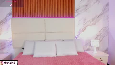 Snapshot of iris_thompson chatting on 04/17/26, 04:37 Iris online show from 04/17/26, 04:37