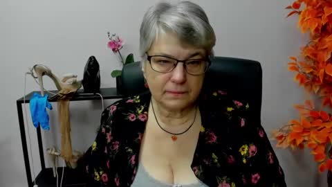 Snapshot of iris_xdesire chatting on 12/10/24, 07:16 I R I S online show from 12/10/24, 07:16