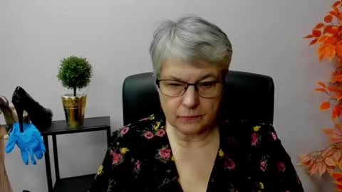 Snapshot of iris_xdesire chatting on 01/13/25, 10:36 I R I S online show from 01/13/25, 10:36