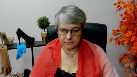 Snapshot of iris_xdesire chatting on 02/04/25, 07:18 I R I S online show from 02/04/25, 07:18