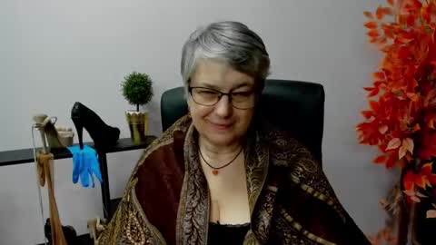 Snapshot of iris_xdesire chatting on 02/13/25, 11:39 I R I S online show from 02/13/25, 11:39