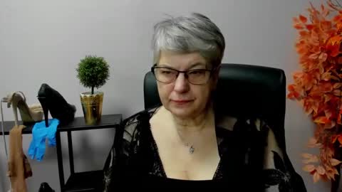 Snapshot of iris_xdesire chatting on 03/04/25, 07:30 I R I S online show from 03/04/25, 07:30