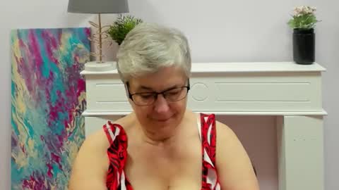 Snapshot of iris_xdesire chatting on 09/09/25, 06:24 I R I S online show from 09/09/25, 06:24