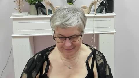 I R I S online show from 03/18/26, 07:11