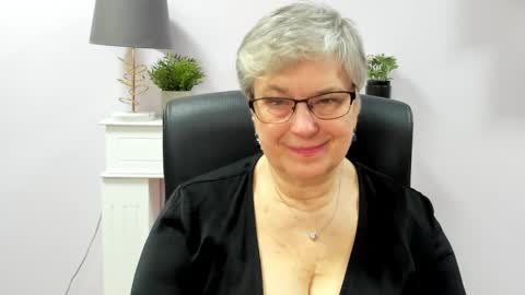 I R I S online show from 04/10/26, 06:51