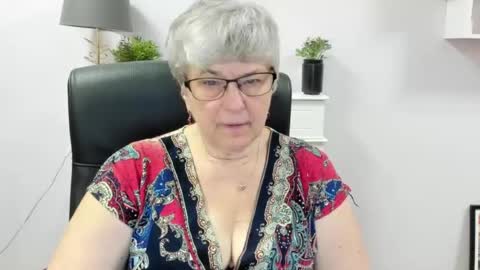 I R I S online show from 07/07/26, 07:09