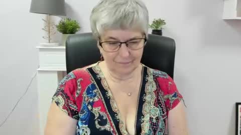 I R I S online show from 07/07/26, 08:07